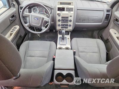 Zdjęcie 8 z 13 samochodu: 2009 FORD ESCAPE XLT VIN:1FMCU03779KB39923 - miniatura