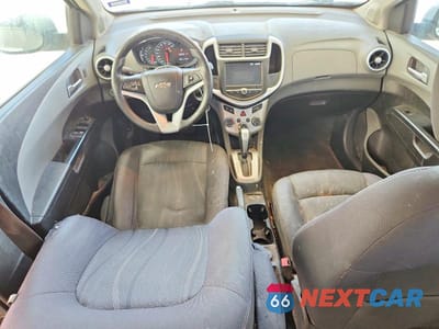 Zdjęcie 8 z 12 samochodu: 2017 CHEVROLET SONIC LT VIN:1G1JD5SH9H4140179 - miniatura