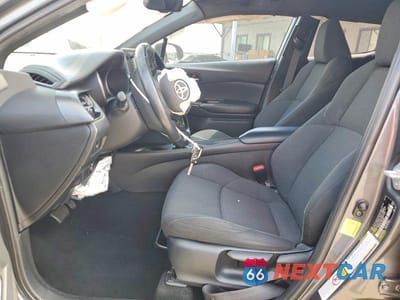 Zdjęcie 7 z 13 samochodu: 2018 TOYOTA C-HR XLE VIN:NMTKHMBX1JR030026 - miniatura