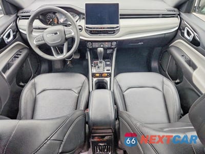 Zdjęcie 8 z 13 samochodu: 2025 JEEP COMPASS LIMITED VIN:3C4NJDCN3ST522550 - miniatura
