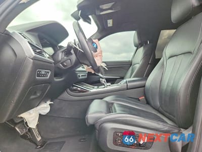 Zdjęcie 7 z 13 samochodu: 2021 BMW X7 XDRIVE40I VIN:5UXCW2C00M9H88302 - miniatura