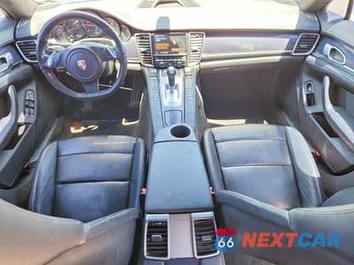 Zdjęcie 8 z 12 samochodu: 2012 PORSCHE PANAMERA 2 VIN:WP0AA2A70CL014556 - miniatura