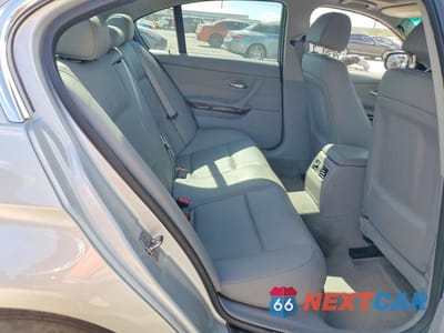 Zdjęcie 10 z 12 samochodu: 2011 BMW 335 I VIN:WBAPM5C56BE577593 - miniatura
