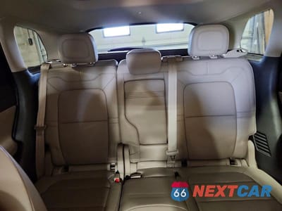 Zdjęcie 10 z 13 samochodu: 2022 LINCOLN CORSAIR VIN:5LMCJ1D90NUL12059 - miniatura