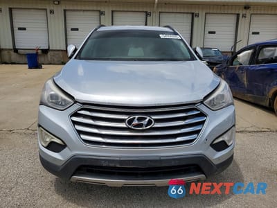 Piąte zdjęcie samochodu w środku: 2016 HYUNDAI SANTA FE SE VIN:KM8SM4HF5GU143781 - miniatura