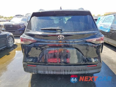 Zdjęcie 6 z 13 samochodu: 2026 TOYOTA SIENNA XLE 8-PASSENGER VIN:5TDYRKEC1TS294176 - miniatura