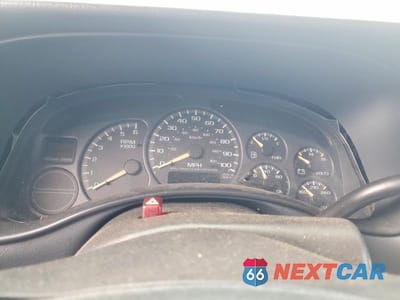 Zdjęcie 9 z 13 samochodu: 2002 GMC YUKON VIN:1GKEC13T12R223353 - miniatura