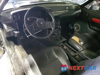 Zdjęcie 8 z 12 samochodu: 1989 FORD MUSTANG GT VIN:1FABP45E6KF273823 - miniatura