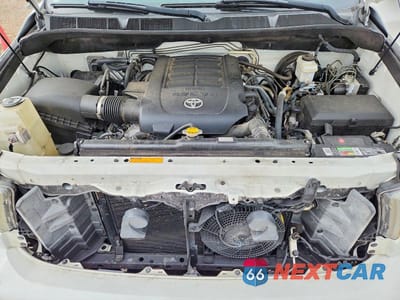 Zdjęcie 12 z 13 samochodu: 2016 TOYOTA SEQUOIA PLATINUM VIN:5TDDW5G10GS135255 - miniatura