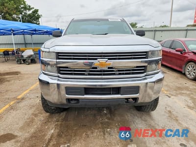 Piąte zdjęcie samochodu w środku: 2015 CHEVROLET SILVERADO K2500 HEAVY DUTY VIN:1GC2KUEG9FZ517835 - miniatura