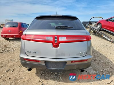 Zdjęcie 6 z 13 samochodu: 2015 LINCOLN MKT VIN:2LMHJ5AT1FBL03642 - miniatura