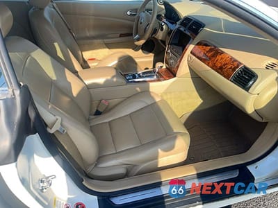 Piąte zdjęcie samochodu w środku: 2009 JAGUAR XK VIN:SAJWA43B795B31264 - miniatura