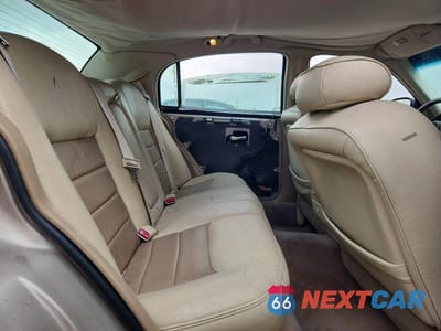 Zdjęcie 10 z 13 samochodu: 1999 LINCOLN TOWN CAR SIGNATURE VIN:1LNHM82W3XY683830 - miniatura