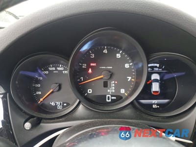 Zdjęcie 9 z 13 samochodu: 2017 PORSCHE MACAN VIN:WP1AA2A56HLB08039 - miniatura