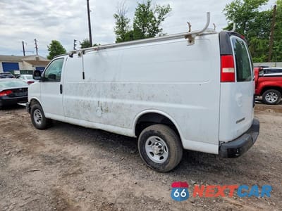 Drugie zdjęcie samochodu z przodu: 2015 CHEVROLET EXPRESS G2500 VIN:1GCWGGCF2F1211525 - miniatura