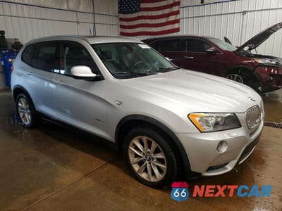 Czwarte zdjęcie samochodu z boku: 2014 BMW X3 XDRIVE28I VIN:5UXWX9C50E0D29520 - miniatura