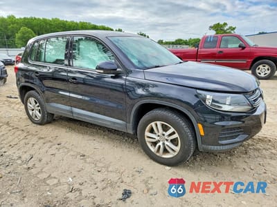 Czwarte zdjęcie samochodu z boku: 2013 VOLKSWAGEN TIGUAN S VIN:WVGAV3AX6DW592005 - miniatura