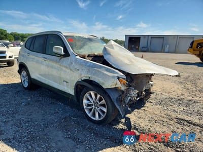Czwarte zdjęcie samochodu z boku: 2014 BMW X3 XDRIVE28I VIN:5UXWX9C55E0D43557 - miniatura