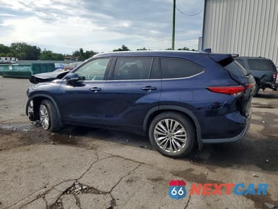 Drugie zdjęcie samochodu z przodu: 2022 TOYOTA HIGHLANDER PLATINUM VIN:5TDFZRBH2NS221580 - miniatura