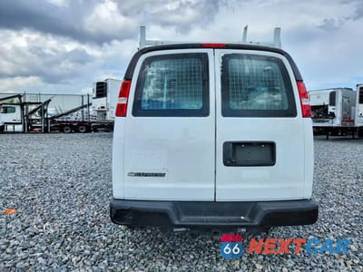 Zdjęcie 6 z 13 samochodu: 2022 CHEVROLET EXPRESS G2500 VIN:1GCWGAFPXN1194120 - miniatura