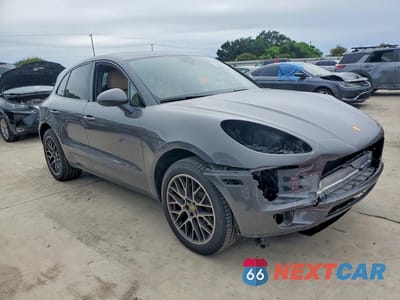 Czwarte zdjęcie samochodu z boku: 2018 PORSCHE MACAN VIN:WP1AA2A54JLB20695 - miniatura