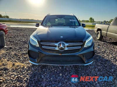 Piąte zdjęcie samochodu w środku: 2017 MERCEDES-BENZ GLE 350 4MATIC VIN:4JGDA5HB0HA876618 - miniatura