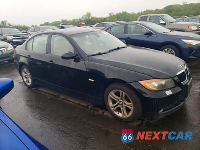 Czwarte zdjęcie samochodu z boku: 2008 BMW 328 XI SULEV VIN:WBAVC73578KP37433 - miniatura