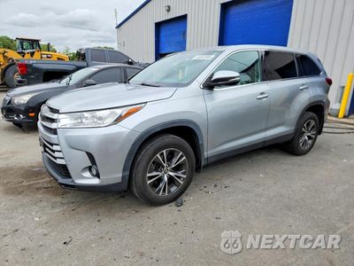 2019 TOYOTA HIGHLANDER LE PLUS 5TDBZRFH4KS969591 - główne zdjęcie licytacji z USA - miniatura