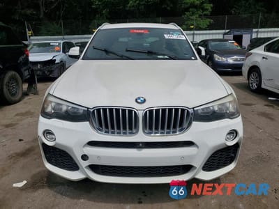 Piąte zdjęcie samochodu w środku: 2016 BMW X3 SDRIVE28I VIN:5UXWZ7C53G0T42647 - miniatura