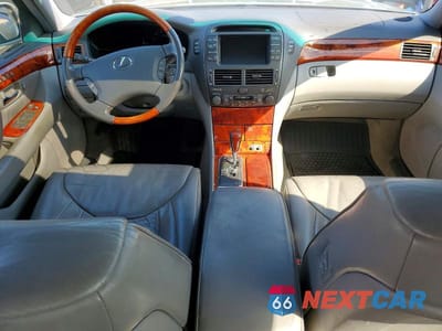 Zdjęcie 8 z 12 samochodu: 2002 LEXUS LS 430 VIN:JTHBN30F320058623 - miniatura