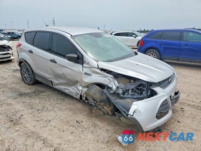 Czwarte zdjęcie samochodu z boku: 2014 FORD ESCAPE S VIN:1FMCU0F77EUC51583 - miniatura