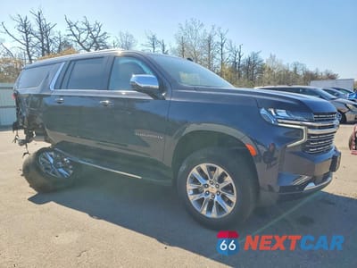 Czwarte zdjęcie samochodu z boku: 2024 CHEVROLET SUBURBAN K1500 PREMIER VIN:1GNSKFKD0RR244379 - miniatura