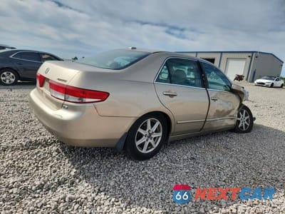 Trzecie zdjęcie samochodu z tyłu: 2004 HONDA ACCORD EX VIN:1HGCM66524A045529 - miniatura