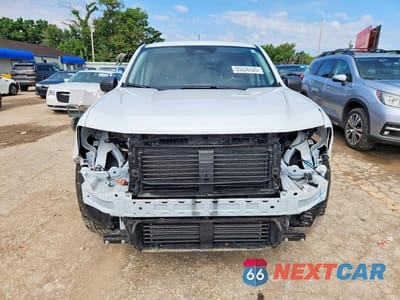 Piąte zdjęcie samochodu w środku: 2025 FORD MAVERICK XLT VIN:3FTTW8JA0SRA16915 - miniatura