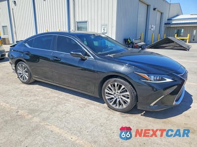 Czwarte zdjęcie samochodu z boku: 2021 LEXUS ES 300H VIN:58ADA1C18MU008620 - miniatura
