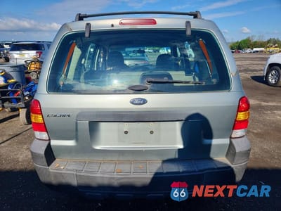 Zdjęcie 6 z 13 samochodu: 2005 FORD ESCAPE XLS VIN:1FMYU02Z35KC28178 - miniatura
