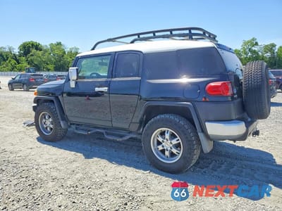 Drugie zdjęcie samochodu z przodu: 2007 TOYOTA FJ CRUISER BASE VIN:JTEBU11F570017355 - miniatura