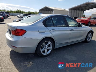 Trzecie zdjęcie samochodu z tyłu: 2014 BMW 320 I VIN:WBA3B1C55EK133835 - miniatura