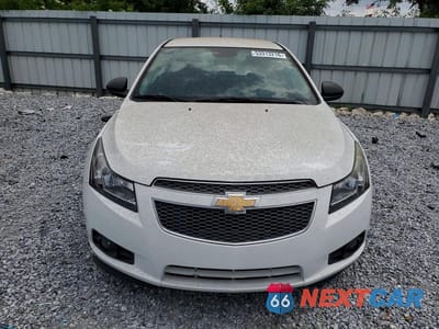 Piąte zdjęcie samochodu w środku: 2014 CHEVROLET CRUZE LS VIN:1G1PA5SH3E7229470 - miniatura