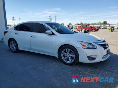 Czwarte zdjęcie samochodu z boku: 2015 NISSAN ALTIMA 2.5 SL VIN:1N4AL3AP2FN882086 - miniatura