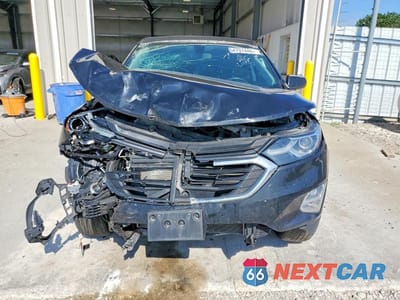Piąte zdjęcie samochodu w środku: 2018 CHEVROLET EQUINOX LT VIN:2GNAXSEV4J6138088 - miniatura