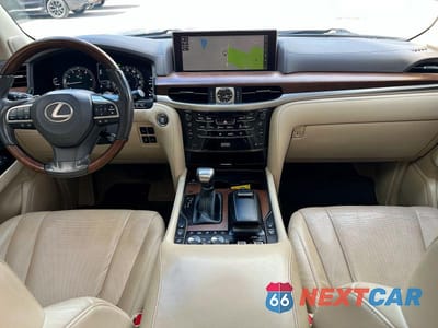 Zdjęcie 9 z 12 samochodu: 2019 LEXUS LX 570 VIN:JTJHY7AX3K4284913 - miniatura