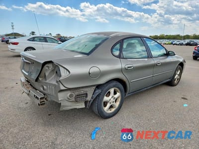 Trzecie zdjęcie samochodu z tyłu: 2001 FORD TAURUS SES VIN:1FAFP55U21A180257 - miniatura