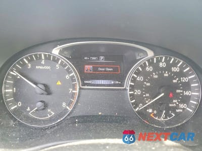 Zdjęcie 9 z 13 samochodu: 2017 NISSAN PATHFINDER SV VIN:5N1DR2MM7HC607860 - miniatura
