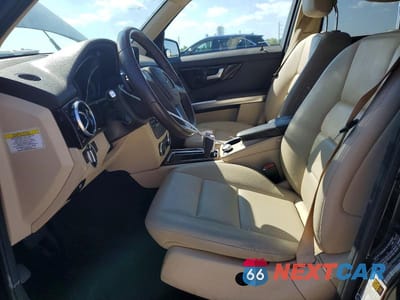 Zdjęcie 7 z 13 samochodu: 2013 MERCEDES-BENZ GLK 350 VIN:WDCGG5HB9DG115894 - miniatura