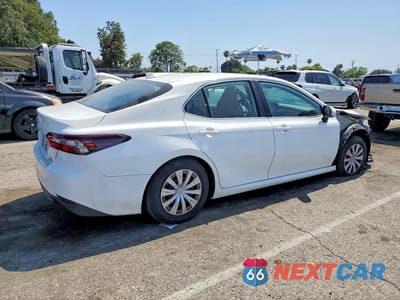 Trzecie zdjęcie samochodu z tyłu: 2024 TOYOTA CAMRY LE VIN:4T1C31AK8RU071524 - miniatura