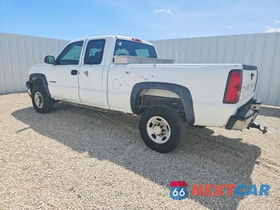 Drugie zdjęcie samochodu z przodu: 2007 CHEVROLET SILVERADO C2500 HEAVY DUTY VIN:1GCHC29U27E165640 - miniatura