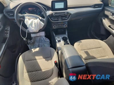 Zdjęcie 8 z 13 samochodu: 2022 FORD ESCAPE SE VIN:1FMCU9G60NUA60887 - miniatura