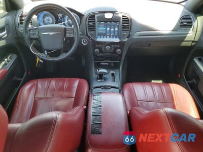 Zdjęcie 8 z 12 samochodu: 2013 CHRYSLER 300 S VIN:2C3CCABG7DH556316 - miniatura