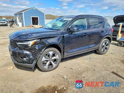 2025 VOLVO XC40 PLUS YV4L12UC7S2558863 - główne zdjęcie licytacji z USA - miniatura